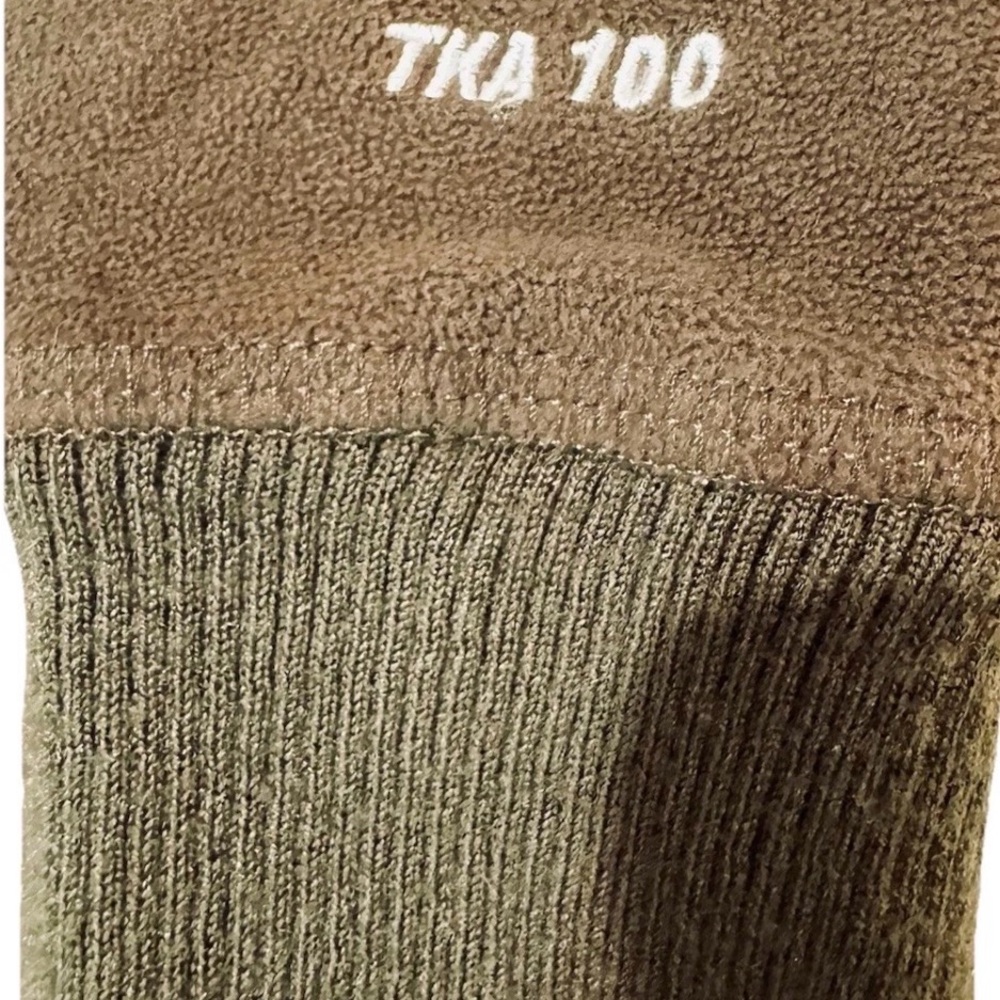 The North Face Lite Brown Fleece Pullover Women’s M Ribbed Trim Collar and Cuffs - Picture 7 of 9